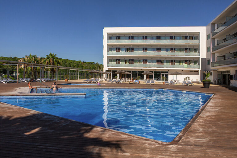 Hôtel RV Nautic Park 4*