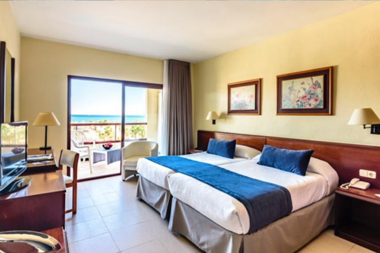 5. Salou - Estival chambre